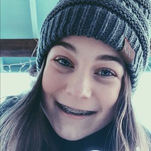 Meet your Posher, Essie